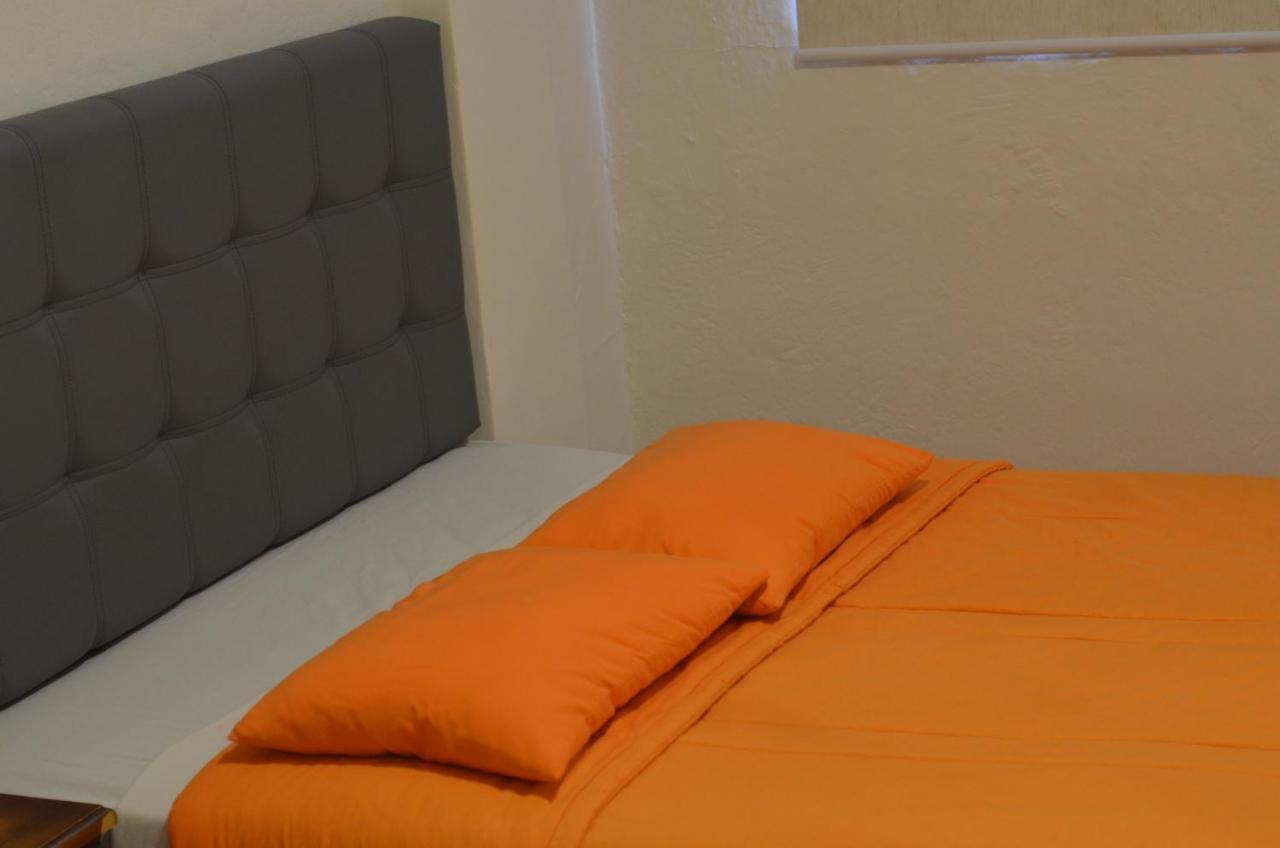 Hostal Siberia Куенка Екстер'єр фото